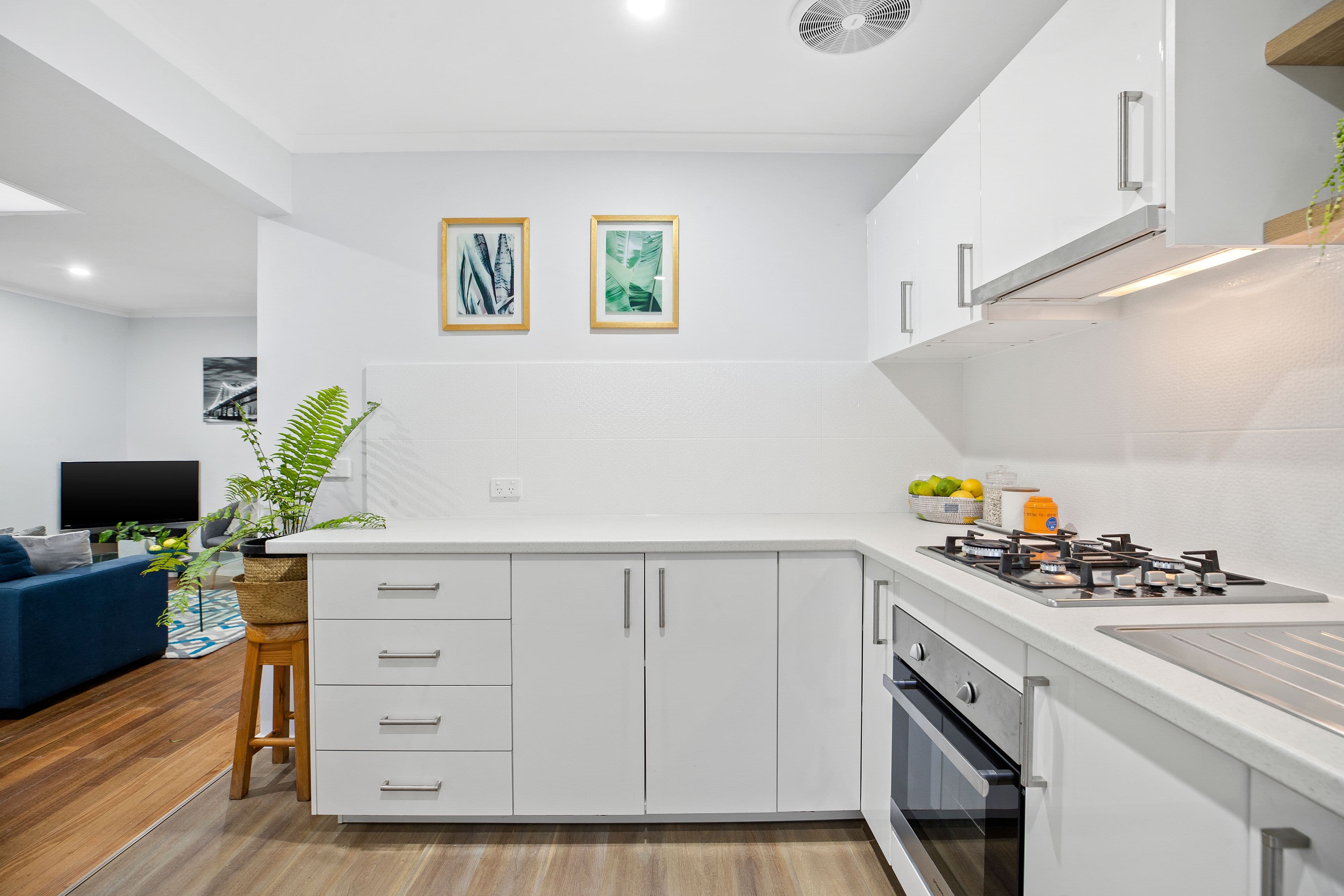 8 James Street, Bayswater VIC 3153, Bayswater - Thumbnail 2