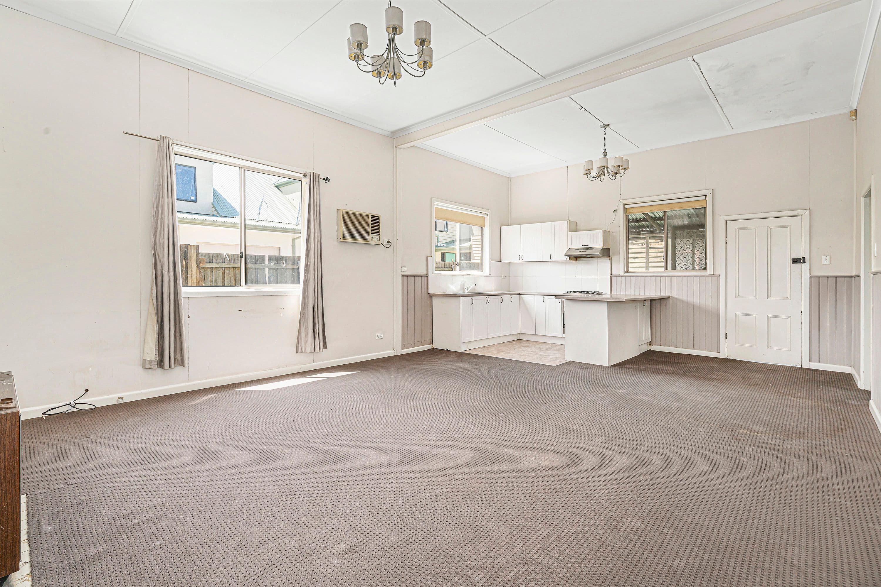 30 Graham Street, Sunshine VIC 3020, Sunshine - Thumbnail 4