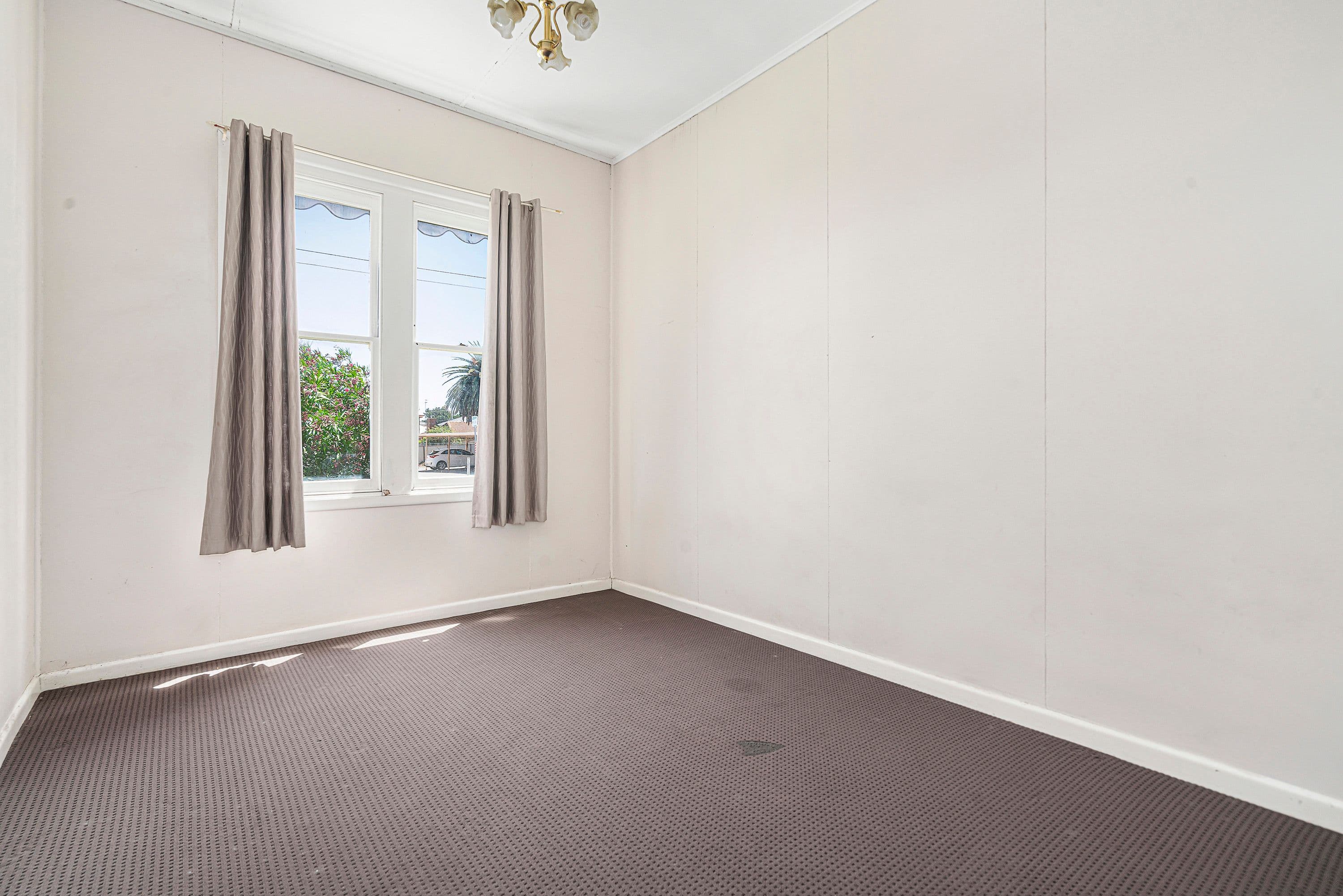 30 Graham Street, Sunshine VIC 3020, Sunshine - Thumbnail 5