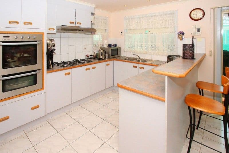 27 Meade Way, SYDENHAM VIC 3037, Sydenham - Thumbnail 2