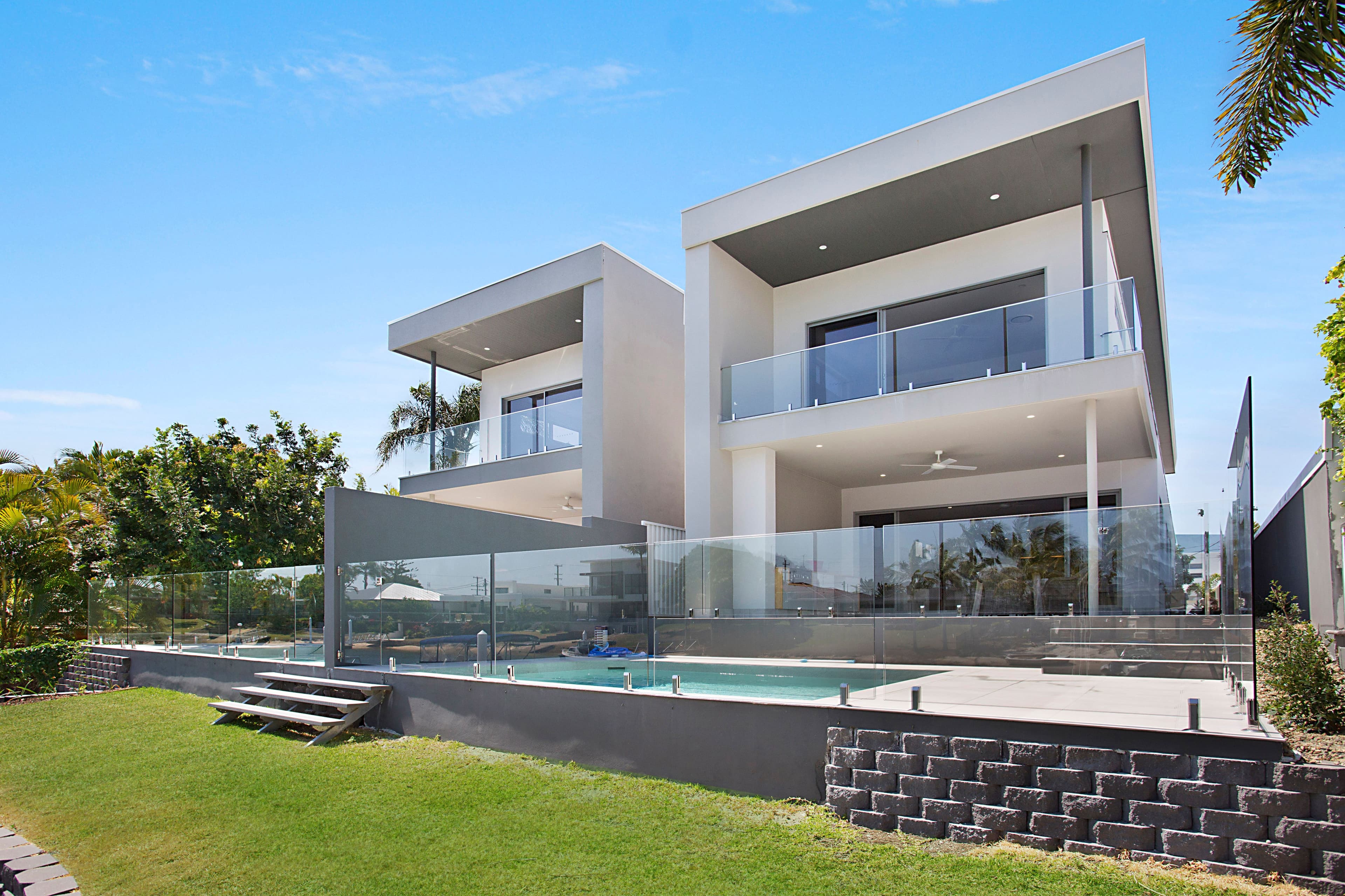 16A Sheridan Park Avenue, Broadbeach Waters QLD 4218, Broadbeach Waters - Image 1
