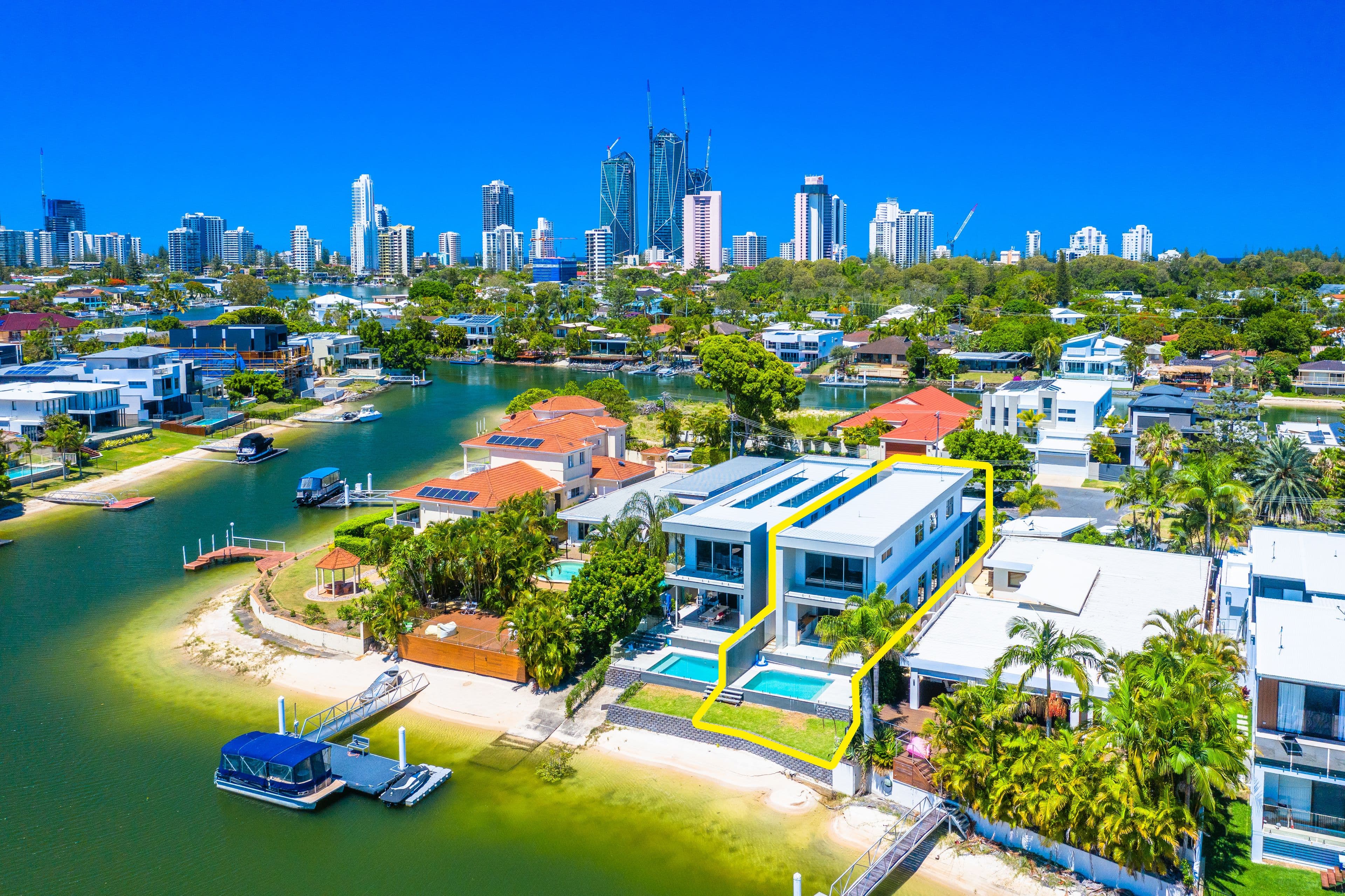 16A Sheridan Park Avenue, Broadbeach Waters QLD 4218, Broadbeach Waters - Thumbnail 4