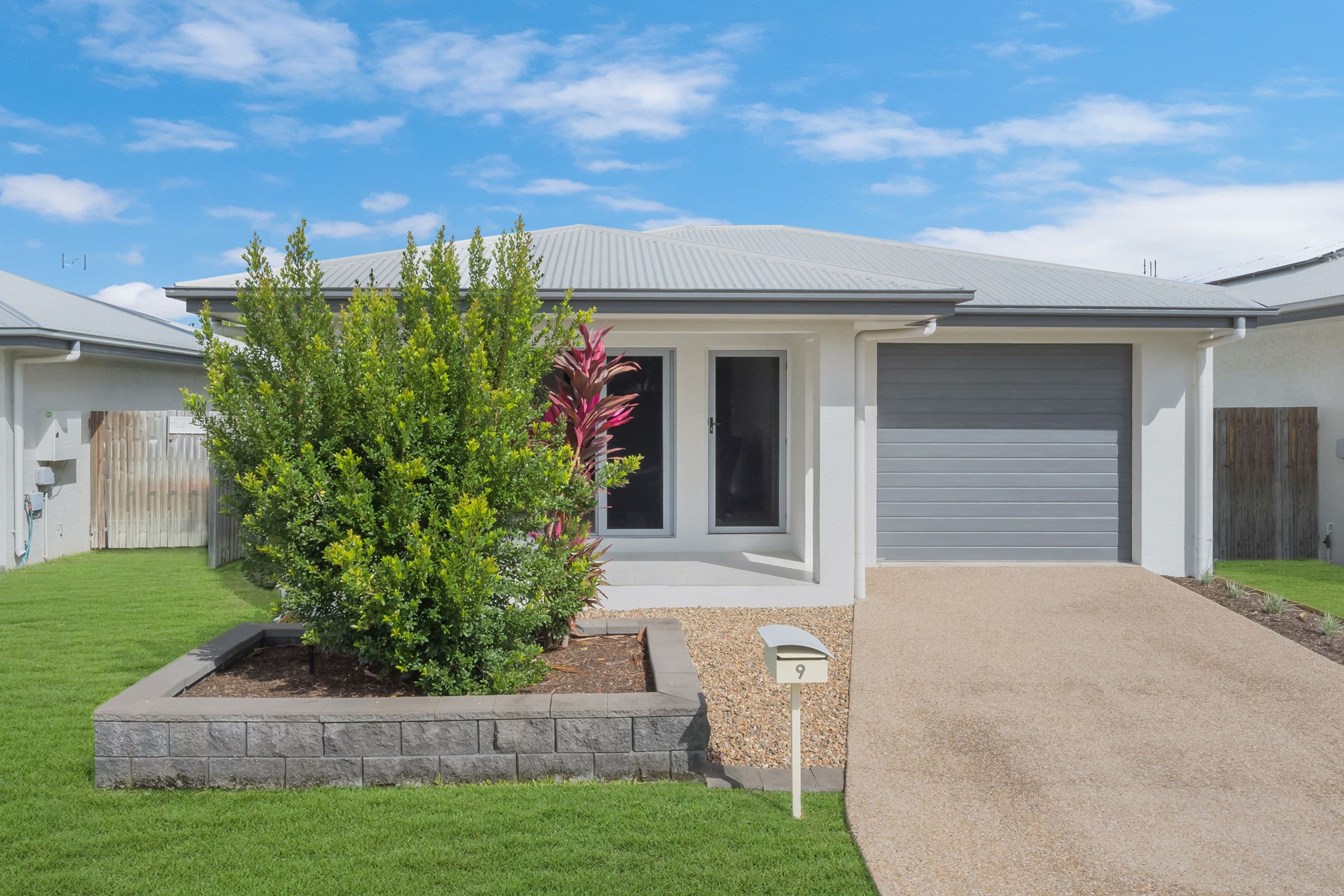 9 Dahlia Street, Burdell QLD 4818, Burdell - Image 1