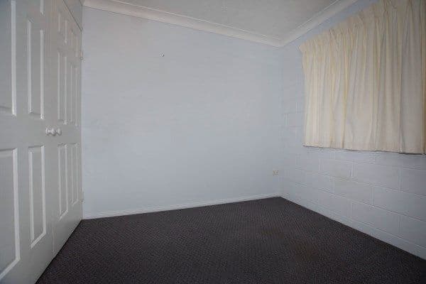 7 Feeney Avenue, RASMUSSEN QLD 4815, Rasmussen - Thumbnail 5