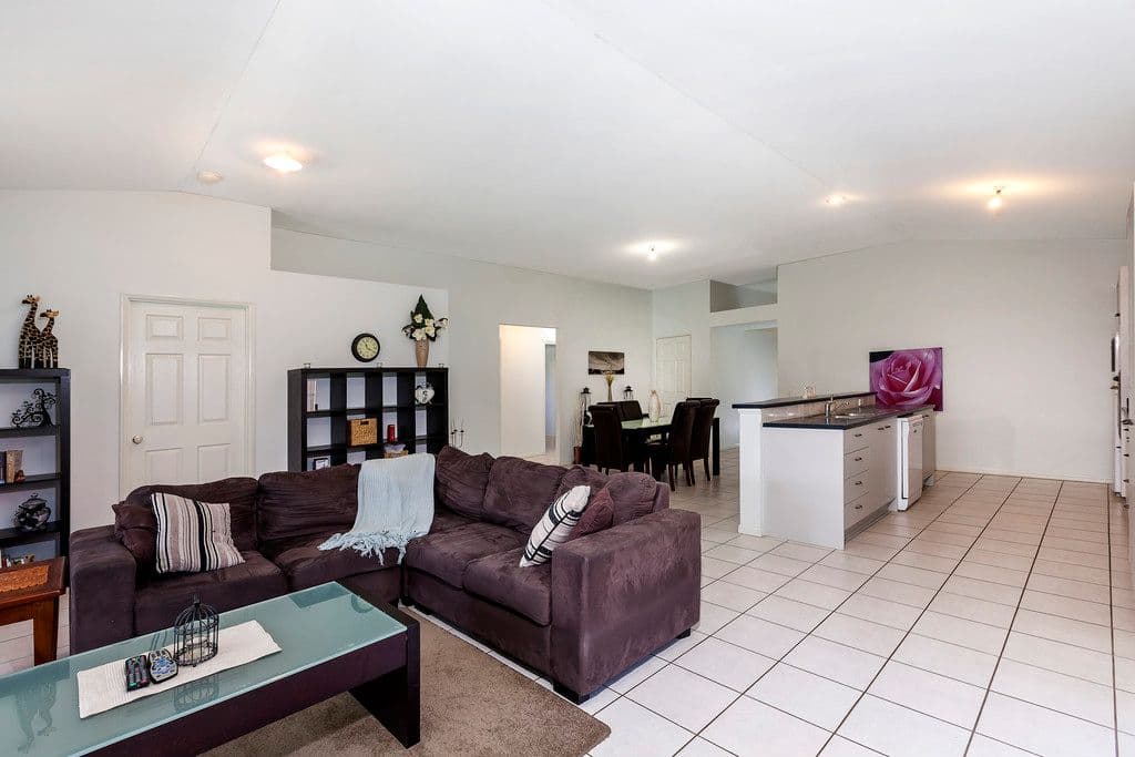25 Dorian Crescent, SIPPY DOWNS QLD 4556, Sippy Downs - Image 1