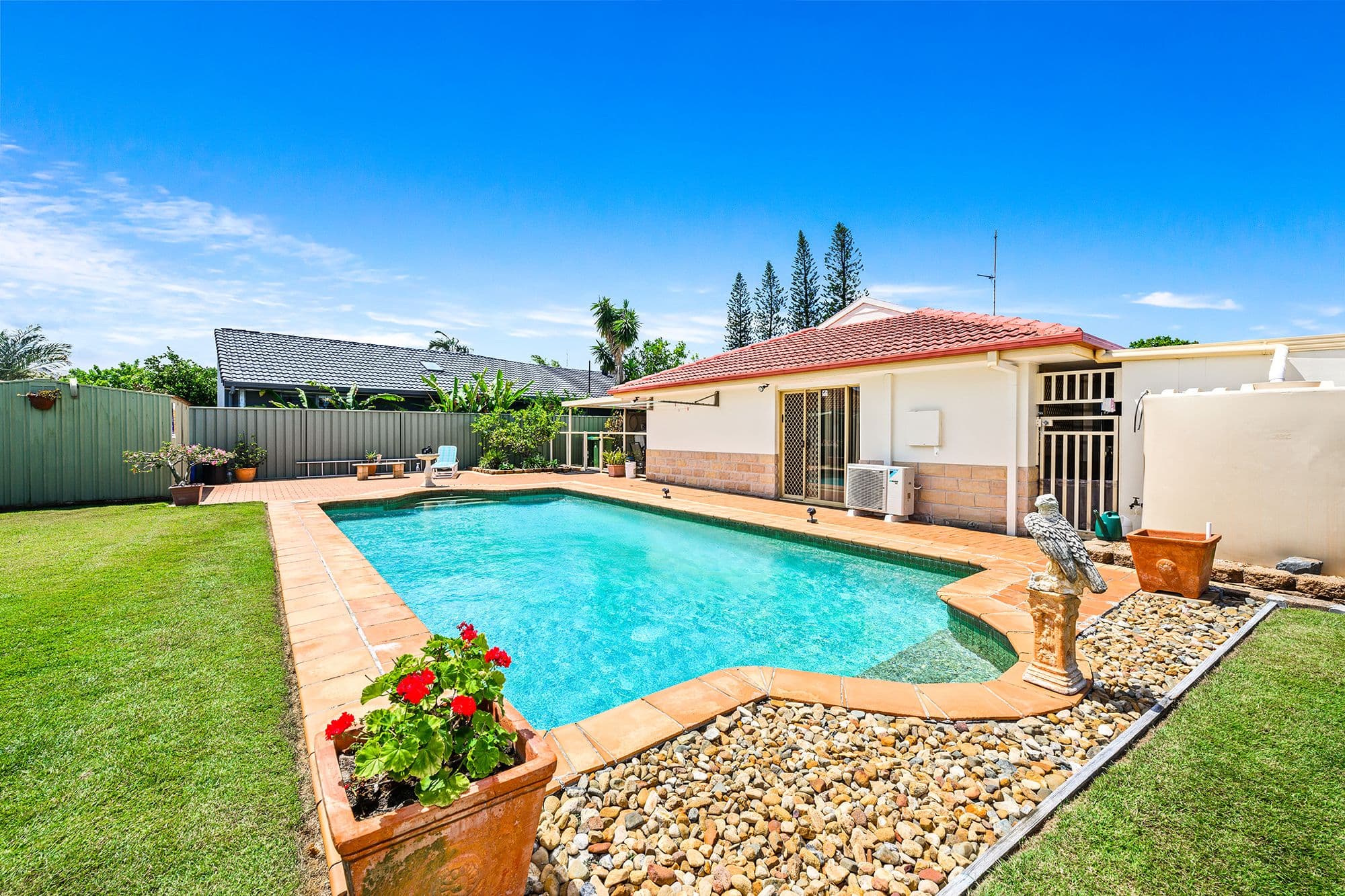 1 Mayra Court, Mermaid Waters QLD 4218, Mermaid Waters - Thumbnail 5
