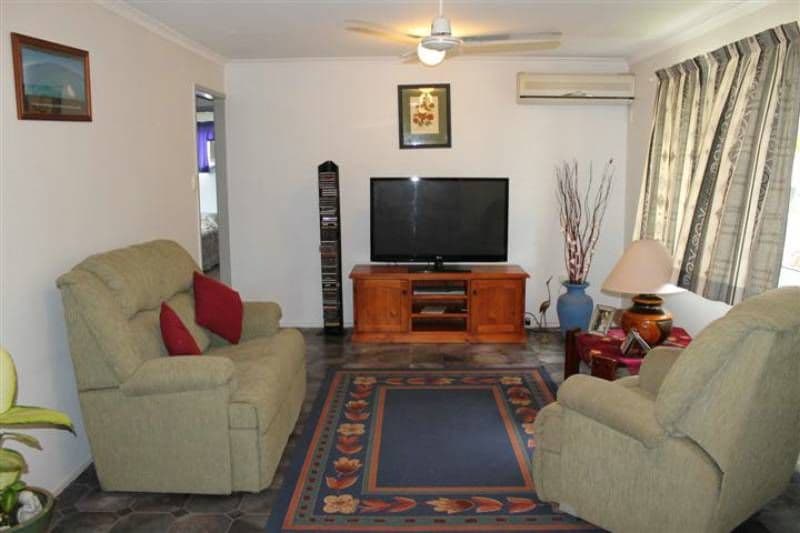 6 Ward Close, SOUTH GLADSTONE QLD 4680, South Gladstone - Thumbnail 2