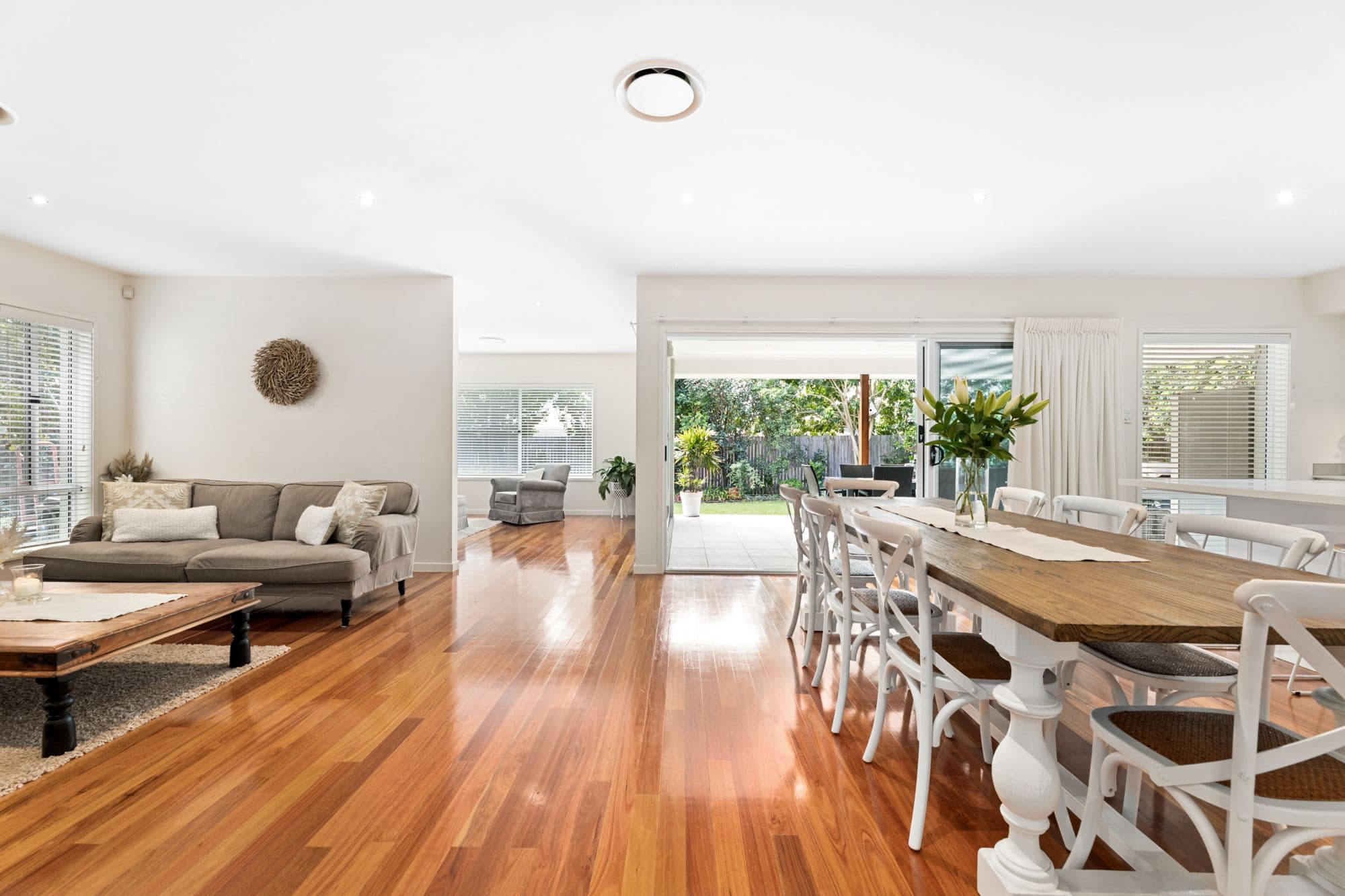 10 Jillaine Street, Everton Hills QLD 4053, Everton Hills - Thumbnail 2