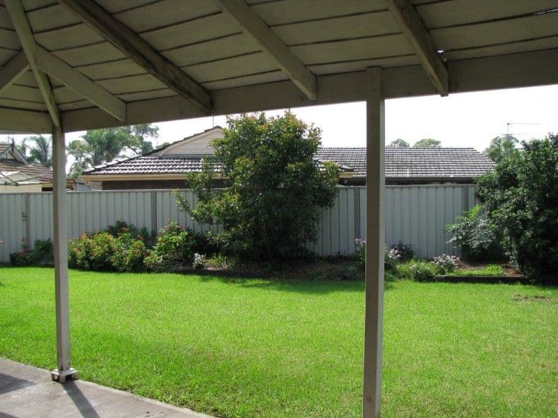 2 Raleigh Close, ST CLAIR NSW 2759, St Clair - Thumbnail 5
