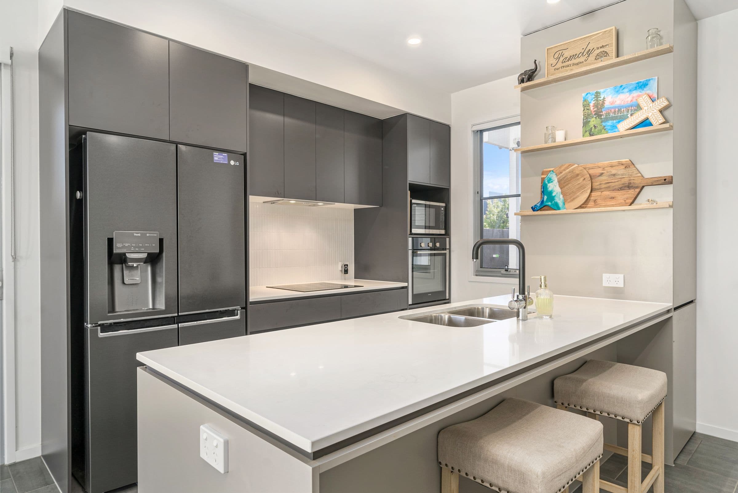 15 Captain Avenue, Newport QLD 4020, Newport - Thumbnail 5