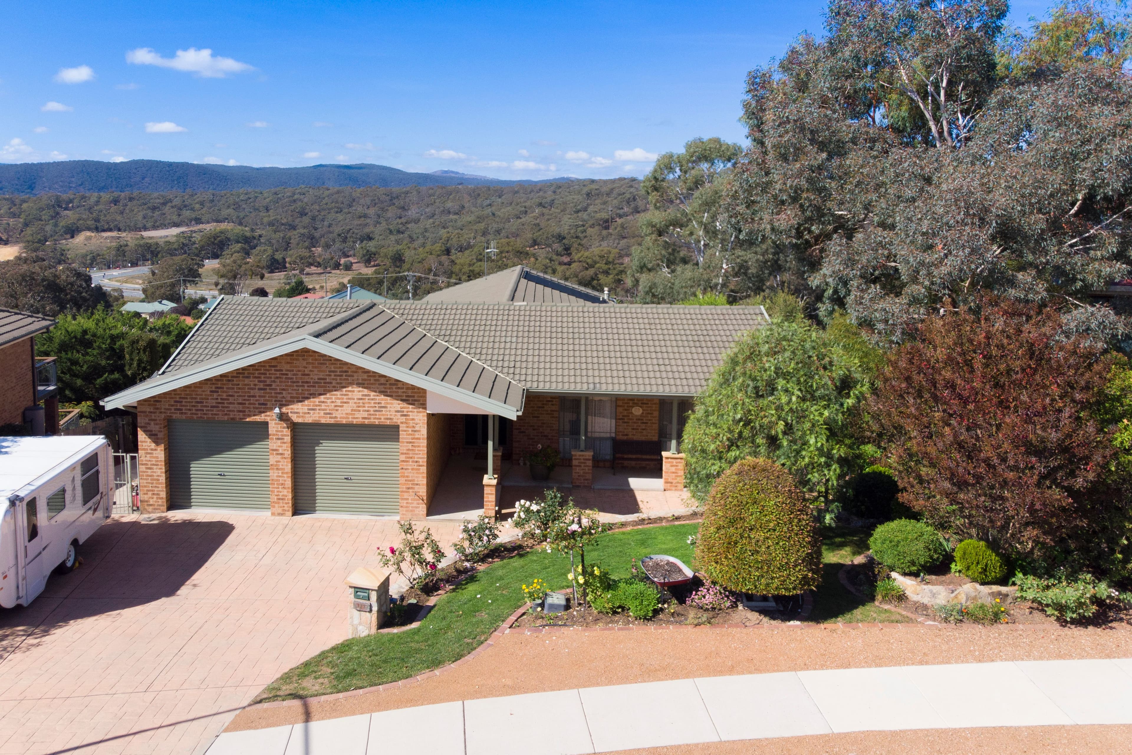 122 Candlebark Road, Karabar - Thumbnail 2
