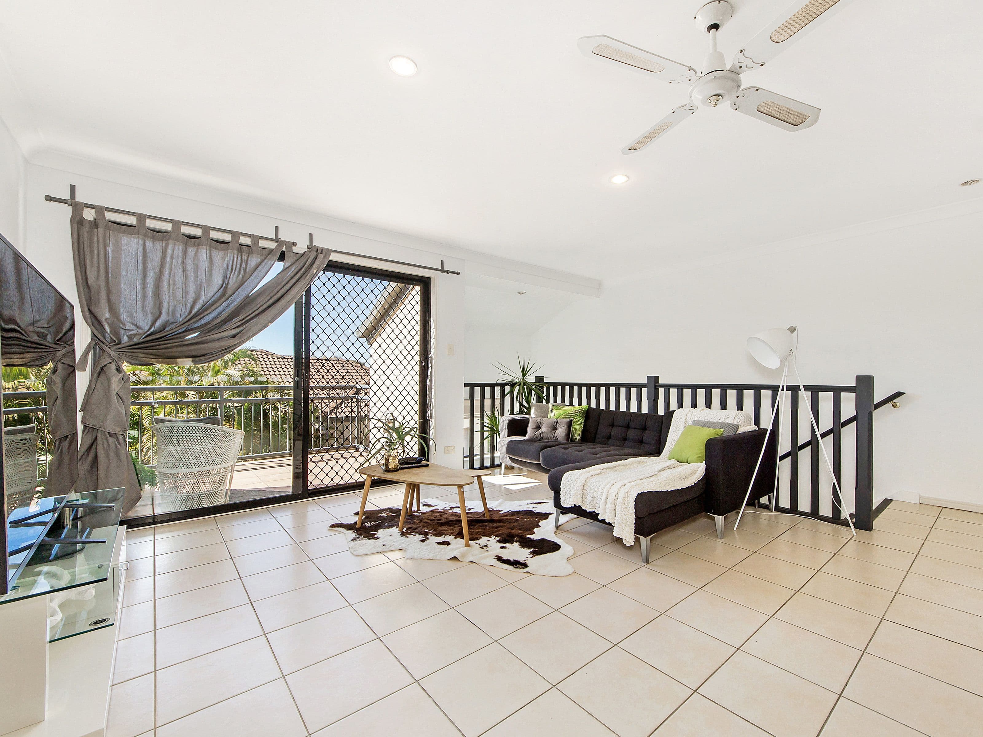 60 Ancona Street, Carrara QLD 4211, Carrara - Thumbnail 3