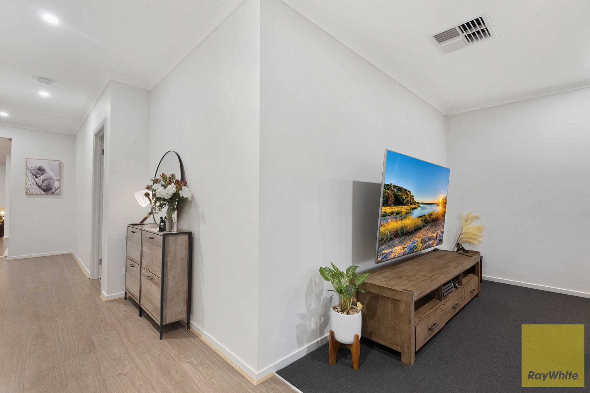 5 Banquet Drive, Tarneit VIC 3029, Tarneit - Thumbnail 4