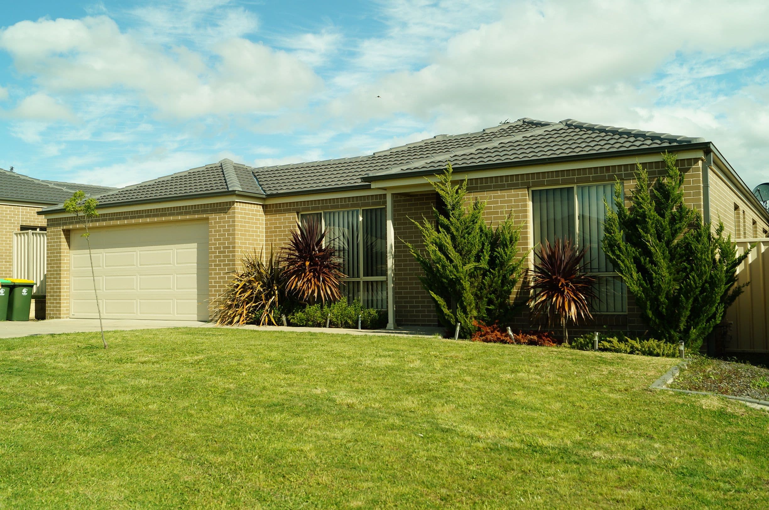 19 Begonia Place, Orange - Thumbnail 2