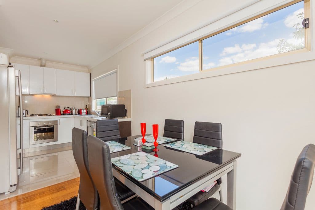 23 Maple Crescent, BELL PARK VIC 3215, Bell Park - Thumbnail 4