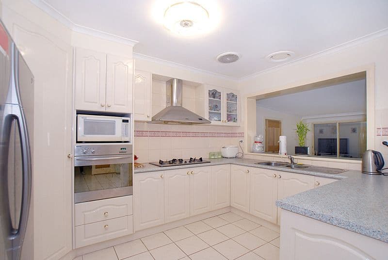 27 Orsino Street, SPRINGVALE VIC 3171, Springvale - Thumbnail 2