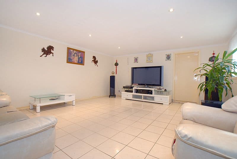 27 Orsino Street, SPRINGVALE VIC 3171, Springvale - Thumbnail 3