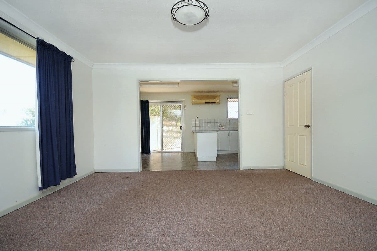 145 Curzon Street, RANGEVILLE QLD 4350, Rangeville - Thumbnail 2