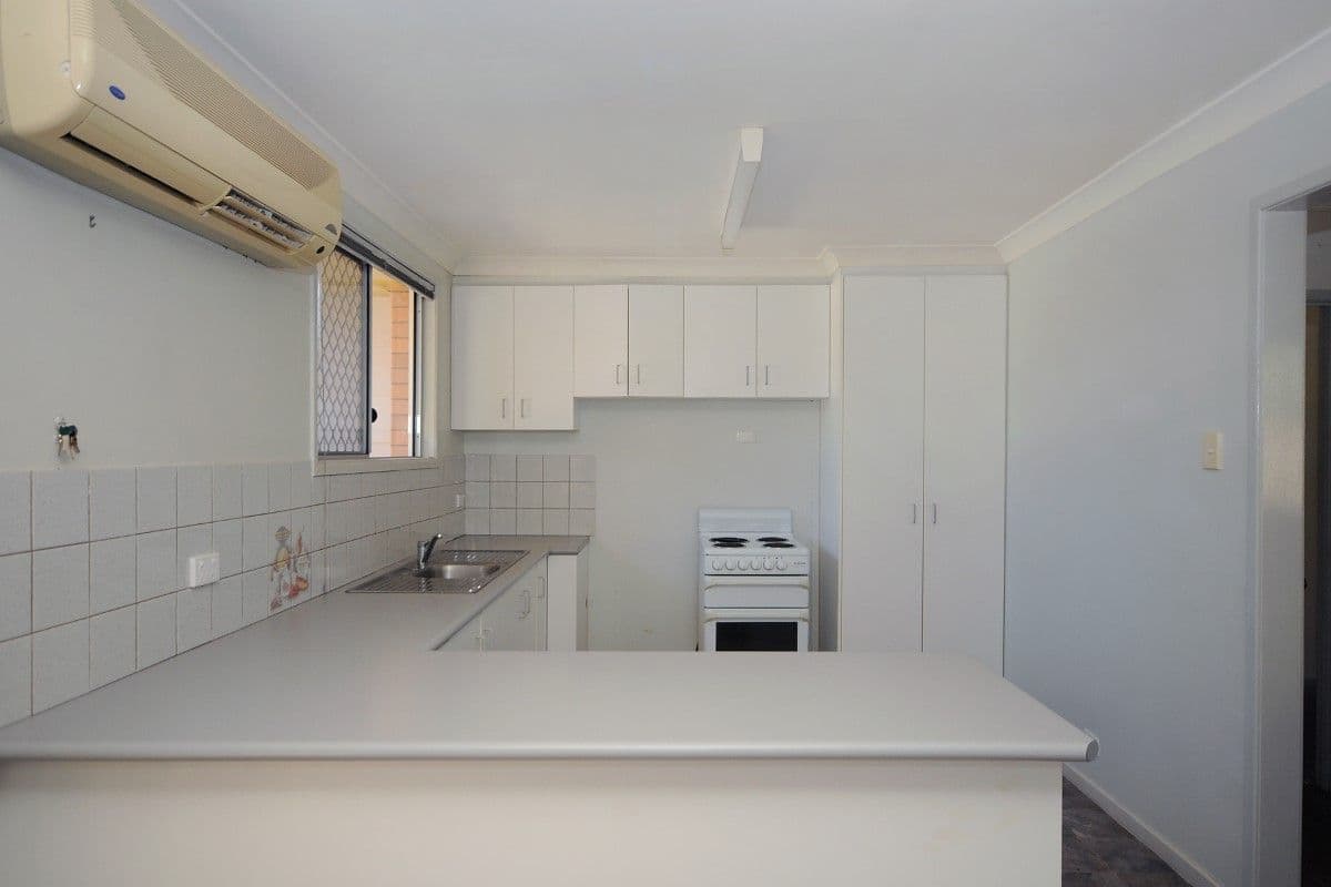 145 Curzon Street, RANGEVILLE QLD 4350, Rangeville - Thumbnail 4
