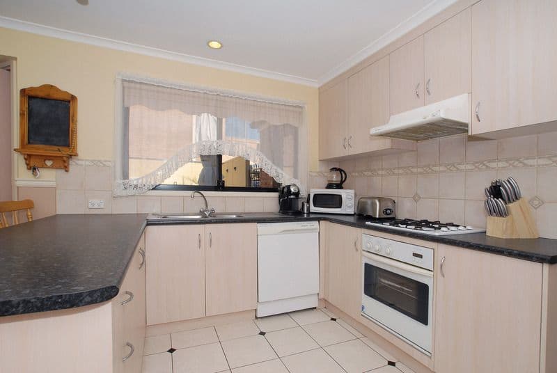 8 Alfred Deakin Grove, SKYE VIC 3977, Skye - Thumbnail 6