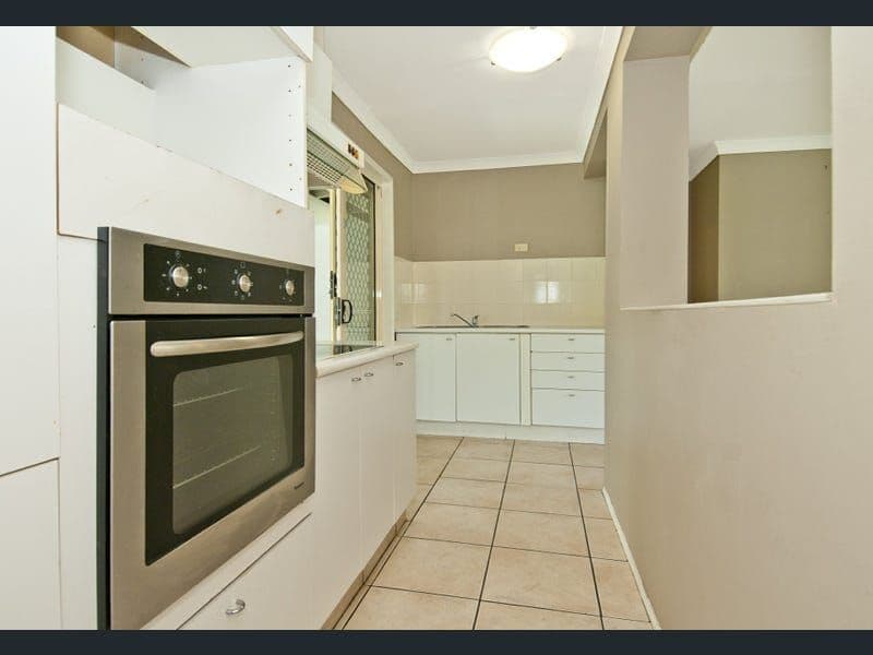 22 Tweedland Crescent, Beenleigh QLD 4207, Beenleigh - Thumbnail 5