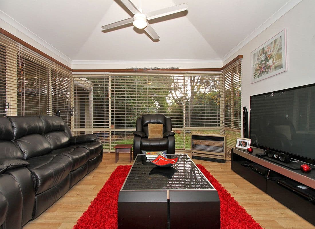 11 Winchester Way, LEEMING WA 6149, Leeming - Thumbnail 2