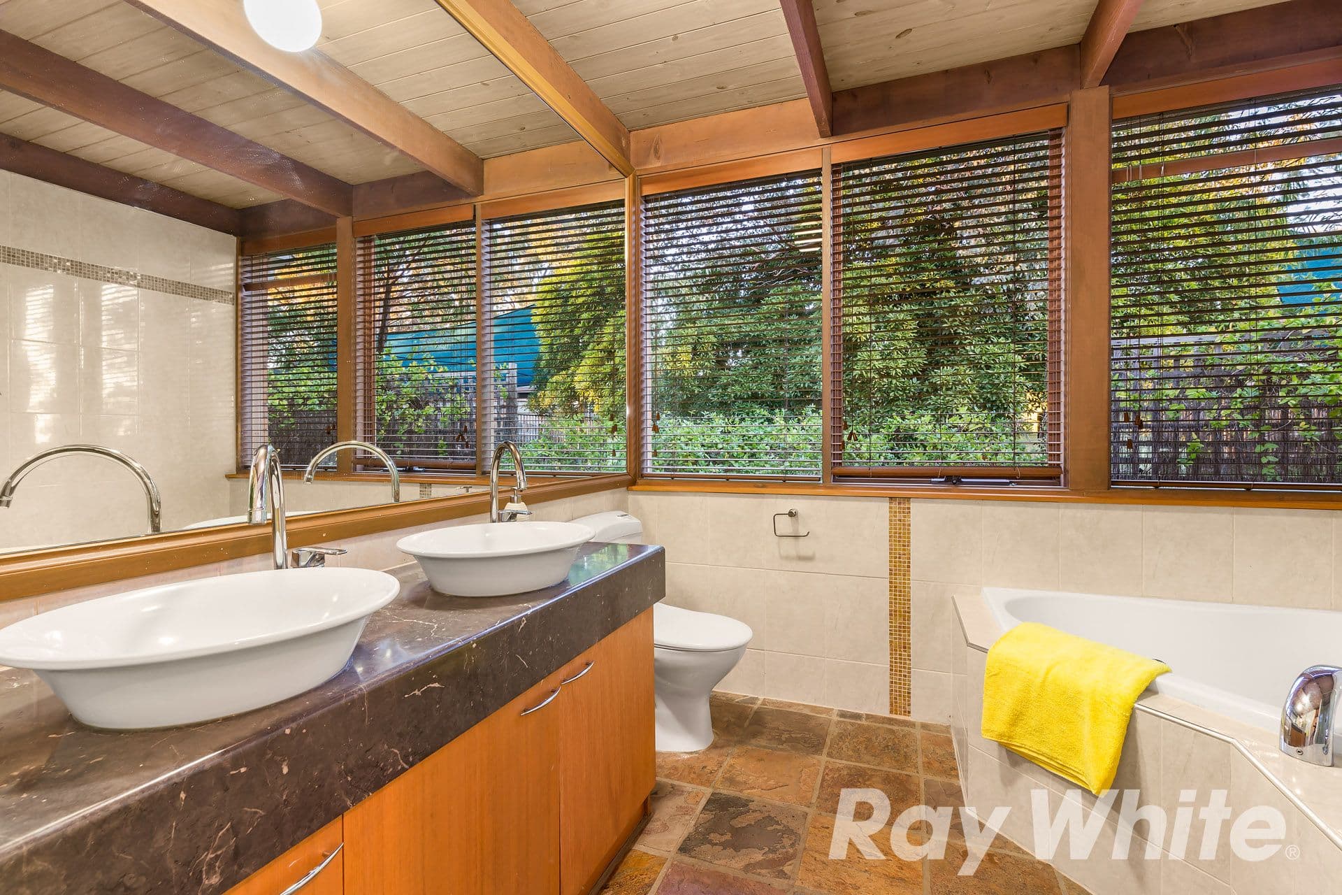 64 Warringah Crescent, Eltham North VIC 3095, Eltham North - Thumbnail 8