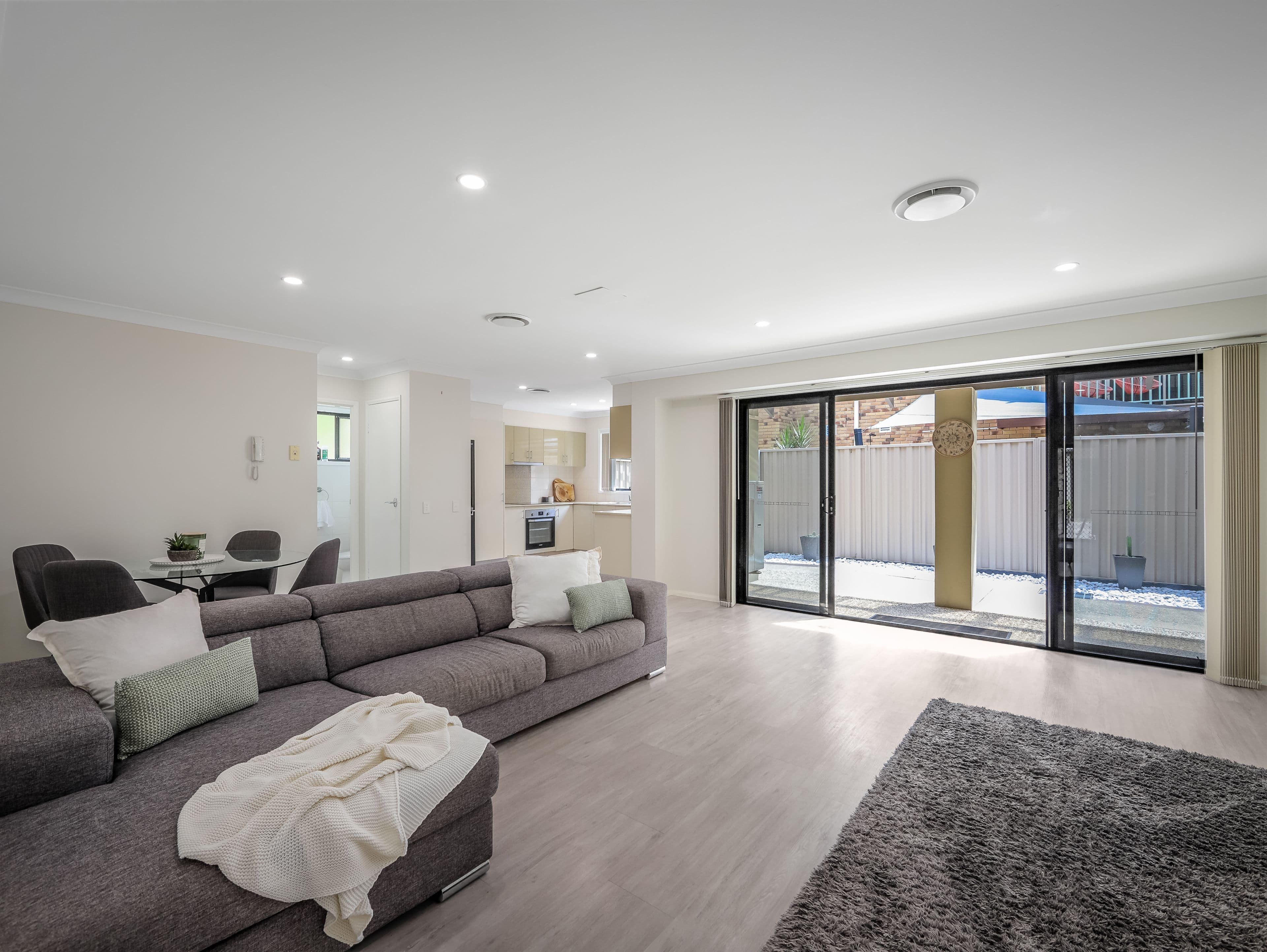 8 Gordon Street, Labrador QLD 4215, Labrador - Thumbnail 7