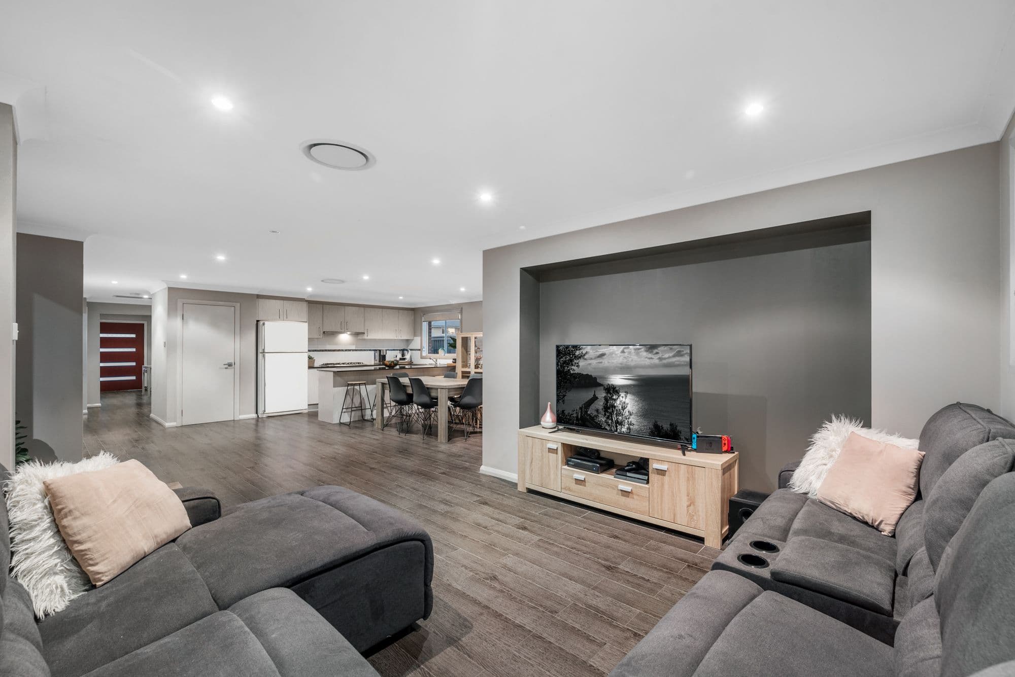 35 Butler Street, Gregory Hills NSW 2557, Gregory Hills - Thumbnail 4