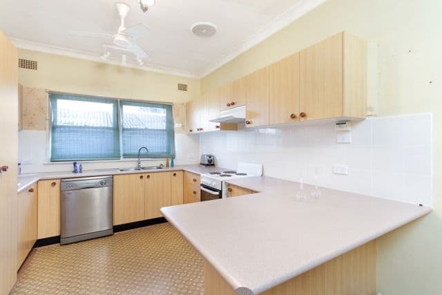 8 BRETT Avenue, Constitution Hill NSW 2145, Constitution Hill - Thumbnail 2