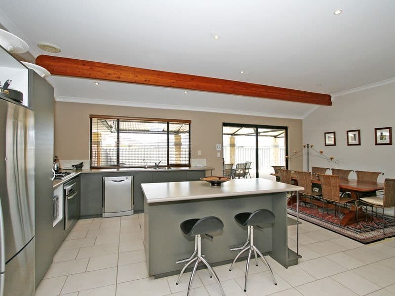 15 Daly Circle, LANGFORD WA 6147, Langford - Thumbnail 3