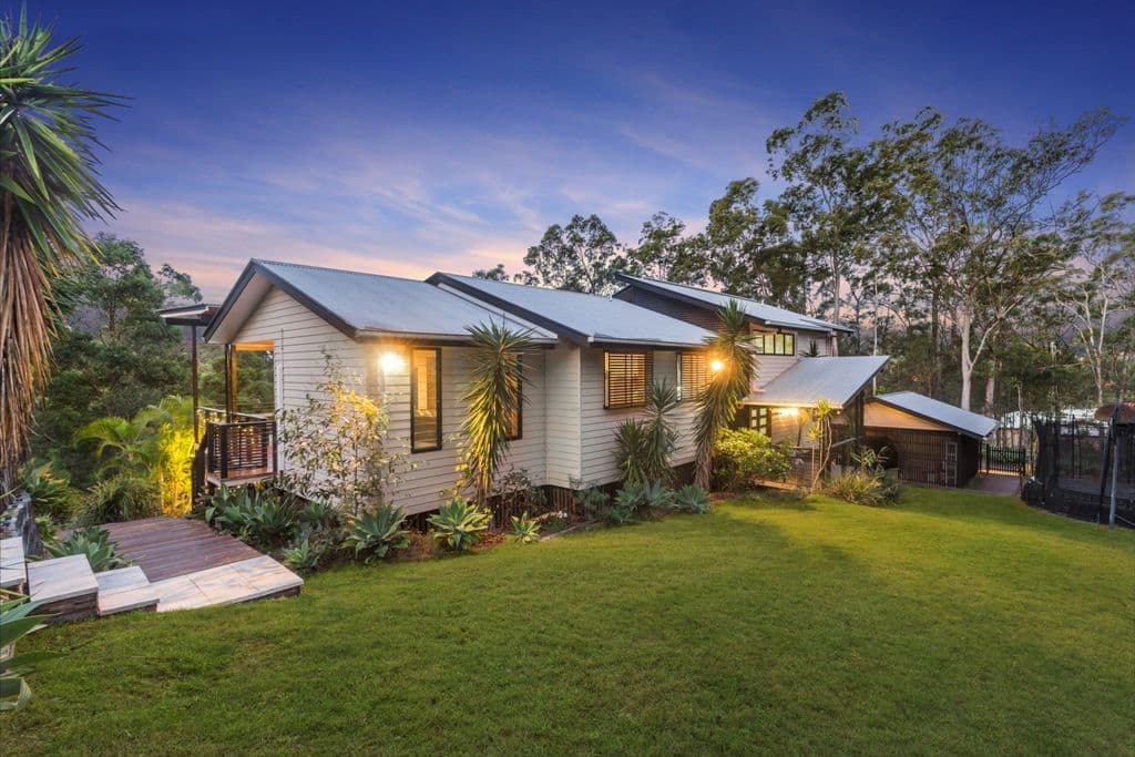10 Donald Place, Armstrong Beach, Armstrong Beach - Thumbnail 3