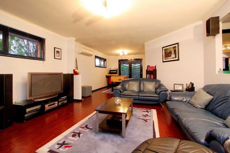 20 Charlotte Road, MILL PARK VIC 3082, Mill Park - Thumbnail 2