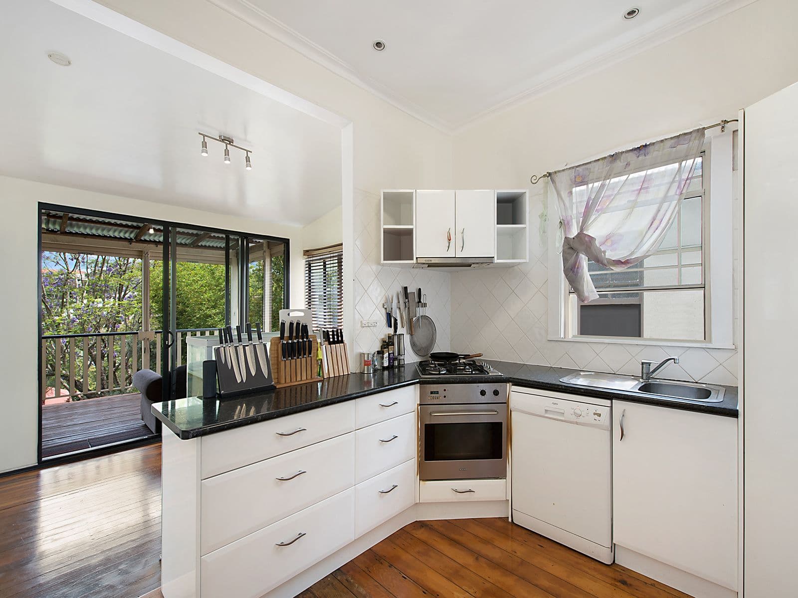 268 Enoggera Road, Newmarket QLD 4051, Newmarket - Thumbnail 3