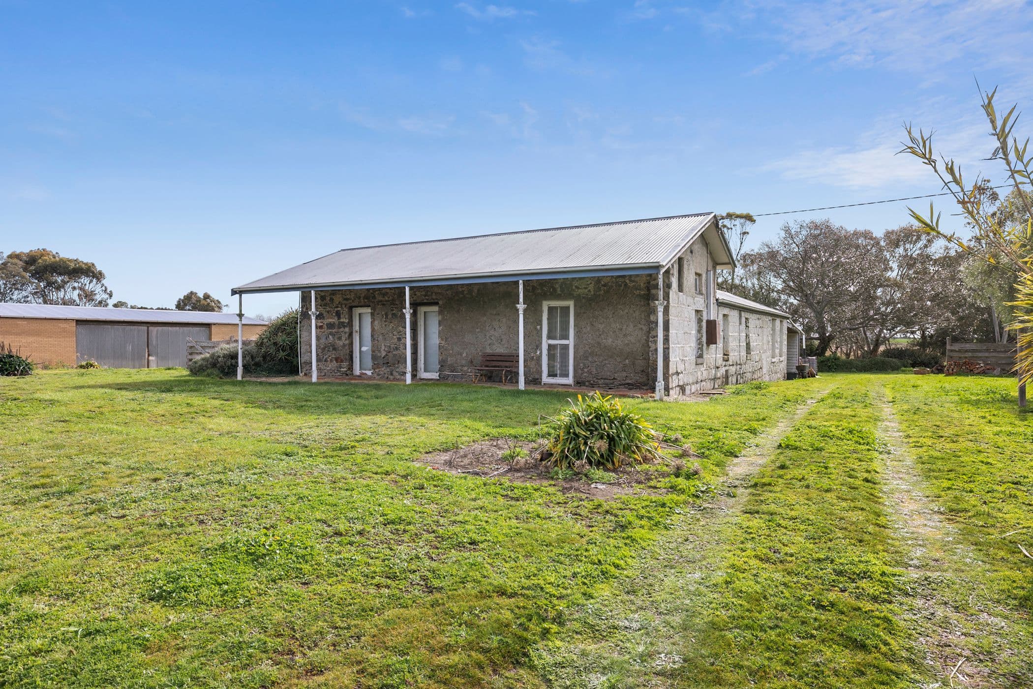 8 Campbell Street, Streatham VIC 3351, Streatham - Thumbnail 3