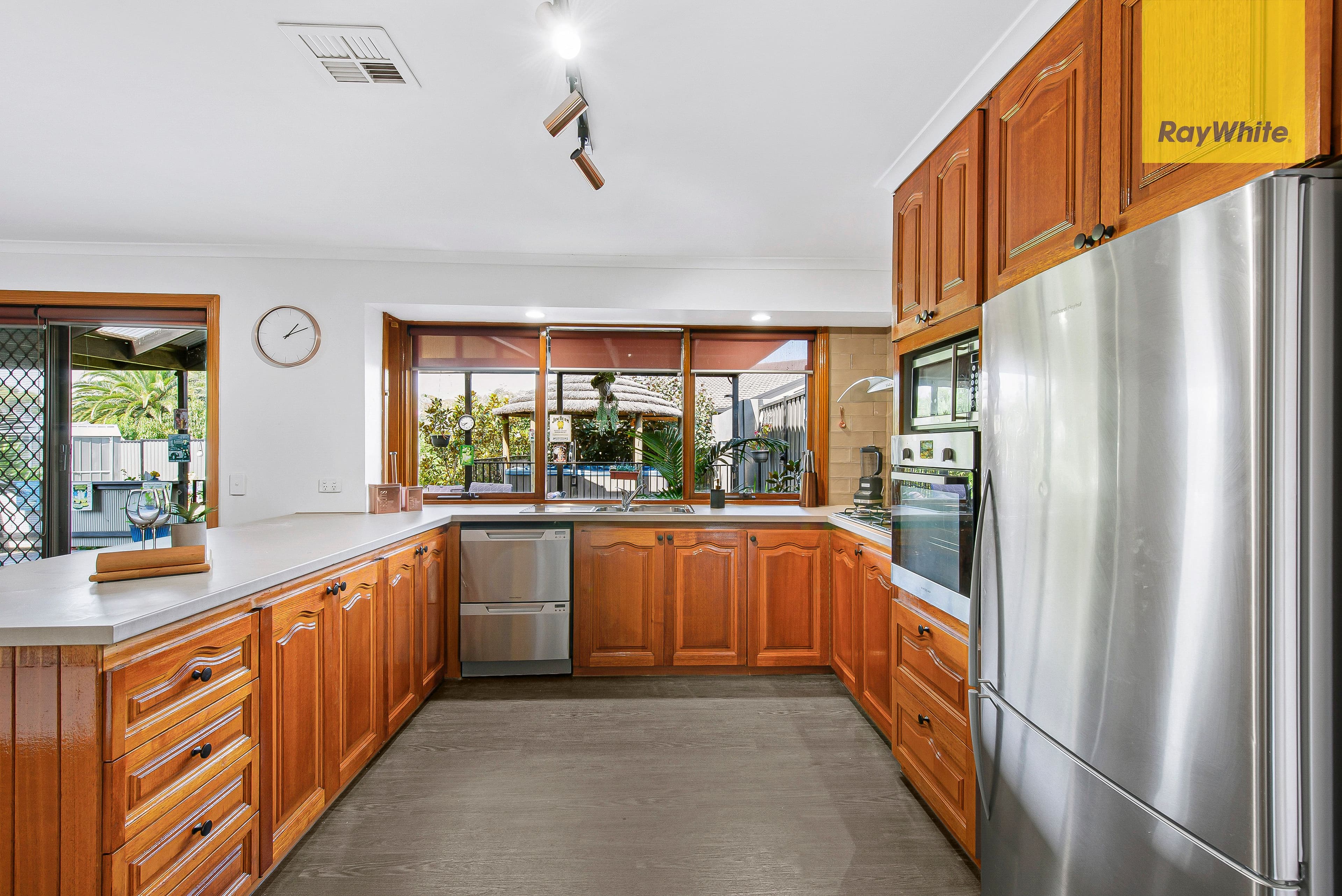 9 Hyperno Court, Keilor Downs VIC 3038, Keilor Downs - Thumbnail 3