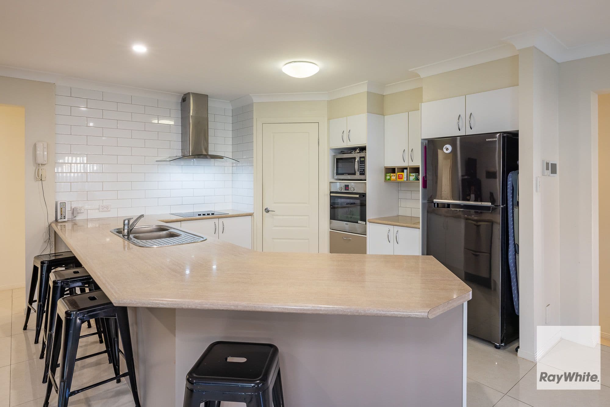 42 Lime Street, Redland Bay QLD 4165, Redland Bay - Thumbnail 5