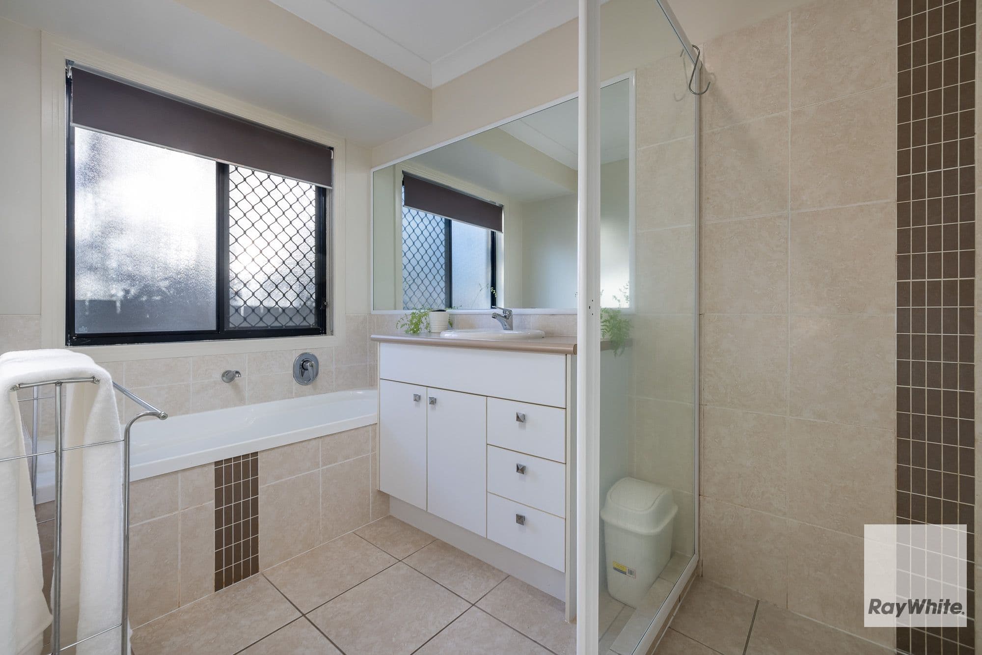 42 Lime Street, Redland Bay QLD 4165, Redland Bay - Thumbnail 6