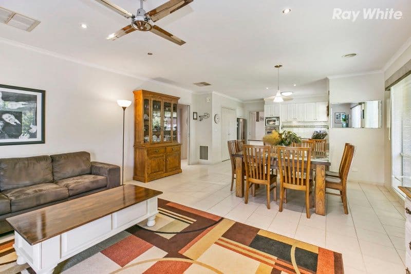 74 Leigh Drive, Pakenham VIC 3810, Pakenham - Thumbnail 8