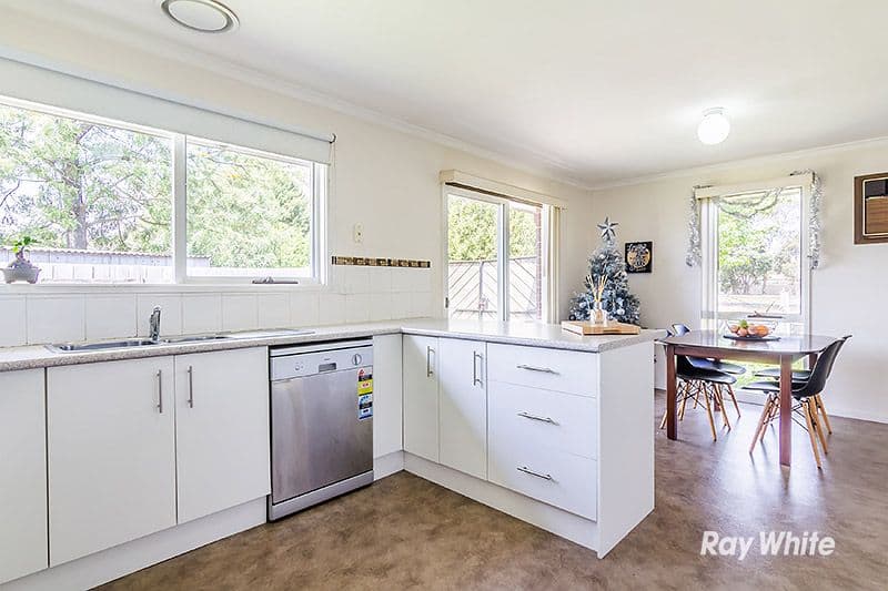 11 Thompsons Road, Cranbourne North VIC 3977, Cranbourne North - Thumbnail 8