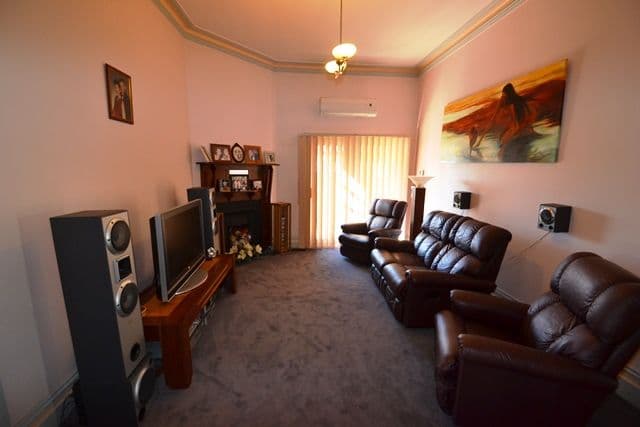 39 Goulburn Street, Seymour VIC 3660, Seymour - Thumbnail 4