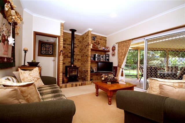 2  Radiata Court, DARLING HEIGHTS QLD 4350, Darling Heights - Thumbnail 6