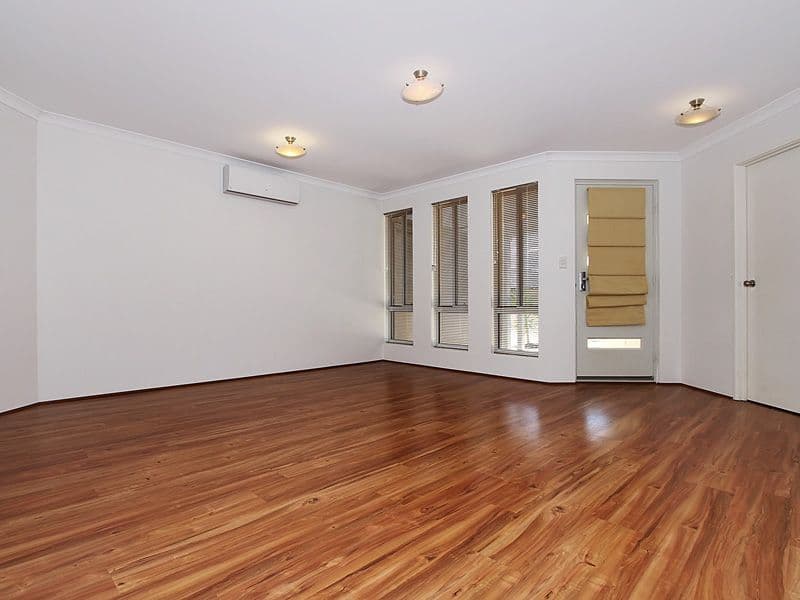 30 Ghost Gum Boulevard, BANKSIA GROVE WA 6031, Banksia Grove - Thumbnail 2