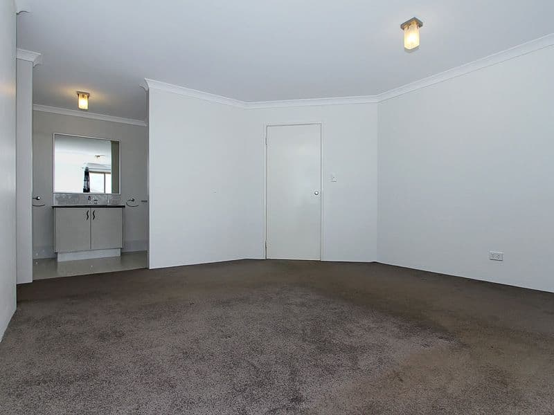 30 Ghost Gum Boulevard, BANKSIA GROVE WA 6031, Banksia Grove - Thumbnail 7