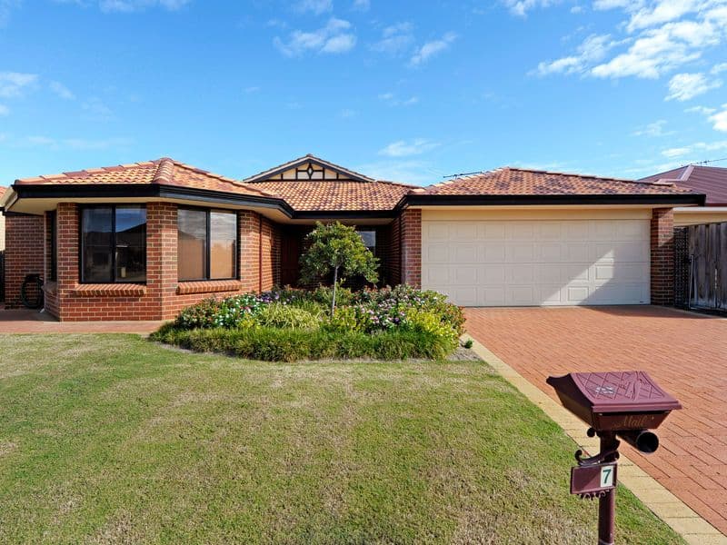 7 Purdy Avenue, ROCKINGHAM WA 6168, Rockingham - Image 1