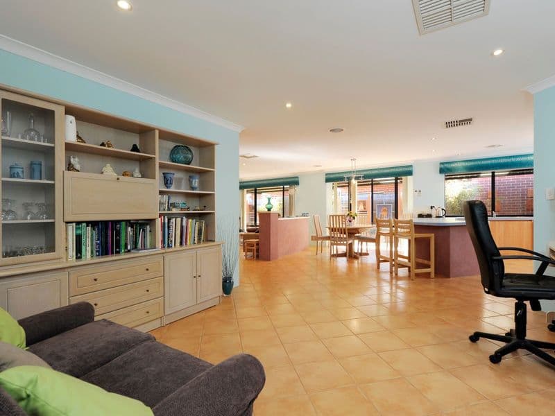 7 Purdy Avenue, ROCKINGHAM WA 6168, Rockingham - Thumbnail 2