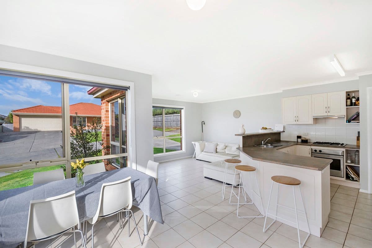 3 Inalya Court, Warrnambool VIC 3280, Warrnambool - Thumbnail 3