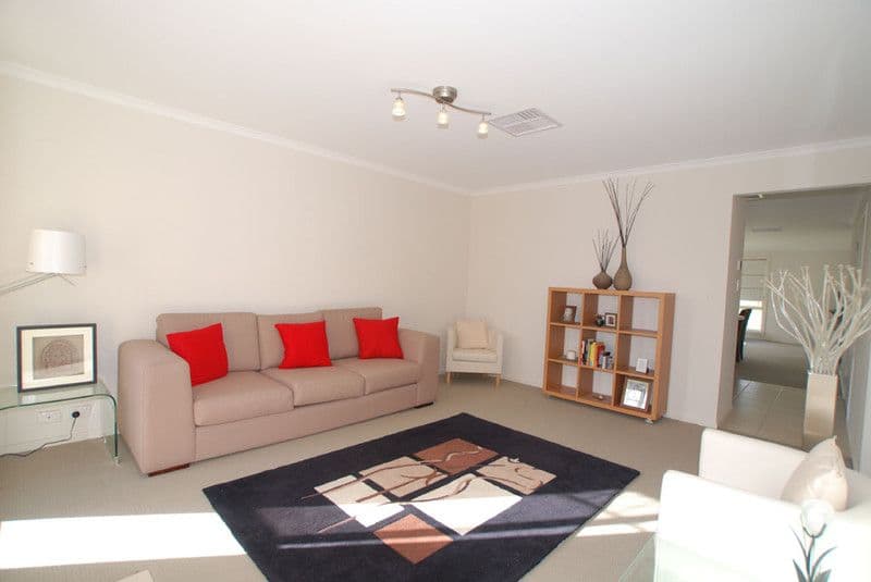 18 Blue Bay Avenue, ALDINGA BEACH SA 5173, Aldinga Beach - Thumbnail 2