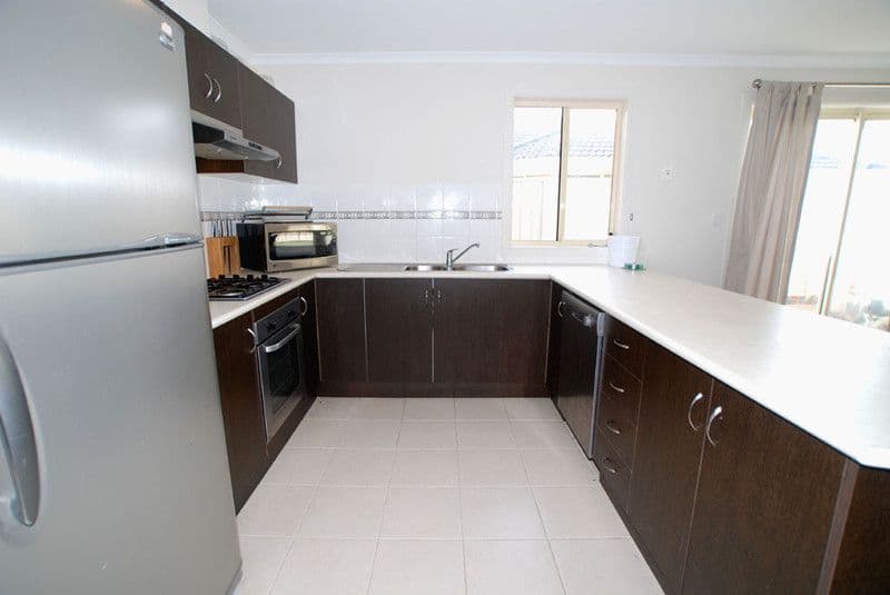 18 Blue Bay Avenue, ALDINGA BEACH SA 5173, Aldinga Beach - Thumbnail 5