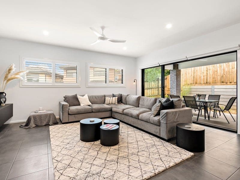 11 Atkinson Street, Chadstone VIC 3148, Chadstone - Thumbnail 2